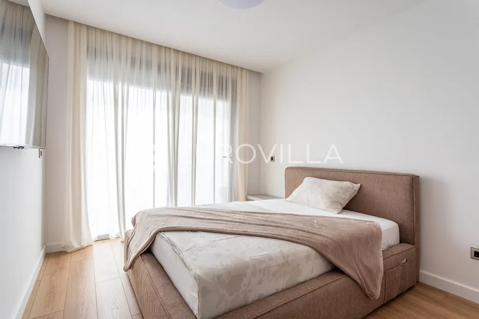 kaštel sućurac, novoizgrađena vila s bazenom i panoramskim pogledom na more - slika 16
