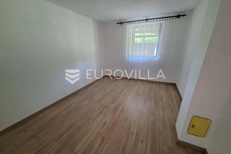 slunj, donji furjan, kuća 170 m², novouređena - slika 3