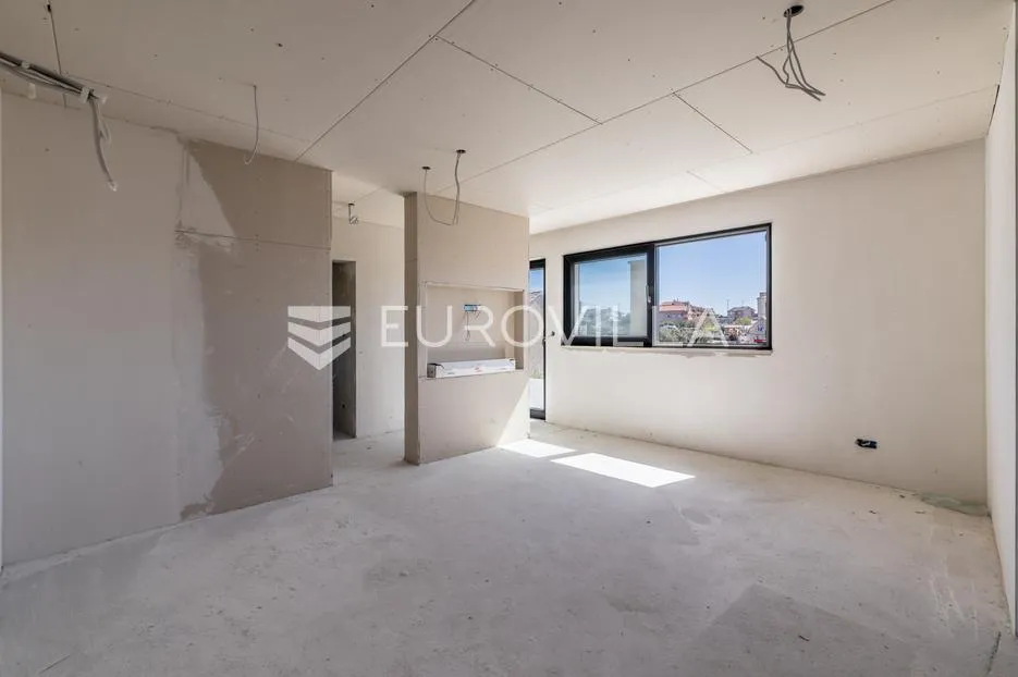 čiovo, okrug gornji | dvosobni apartman na drugom katu - slika 2