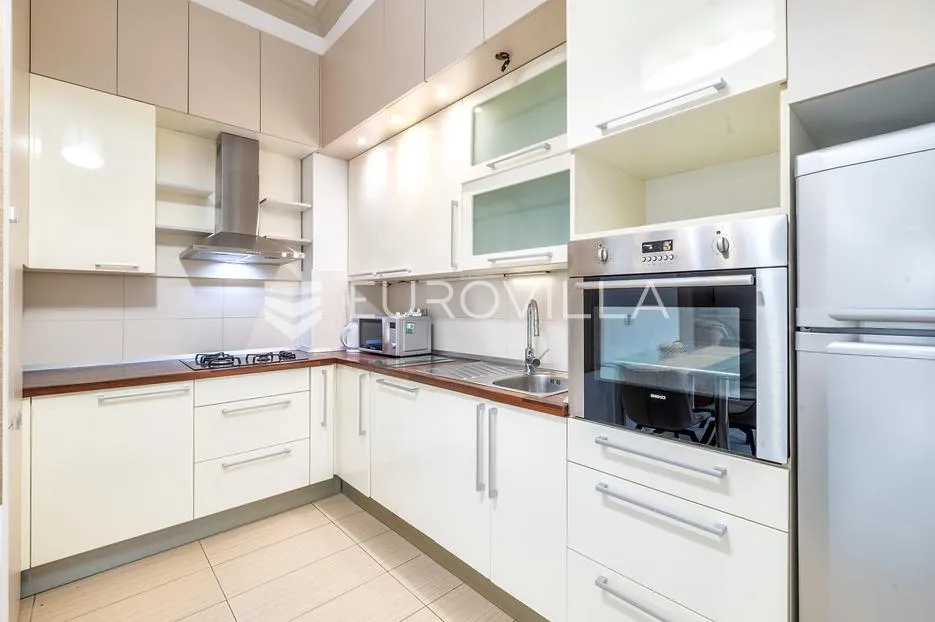 zagreb, jelenovac, predivan trosoban stan površine 113 m² parkirno mjesto - slika 6
