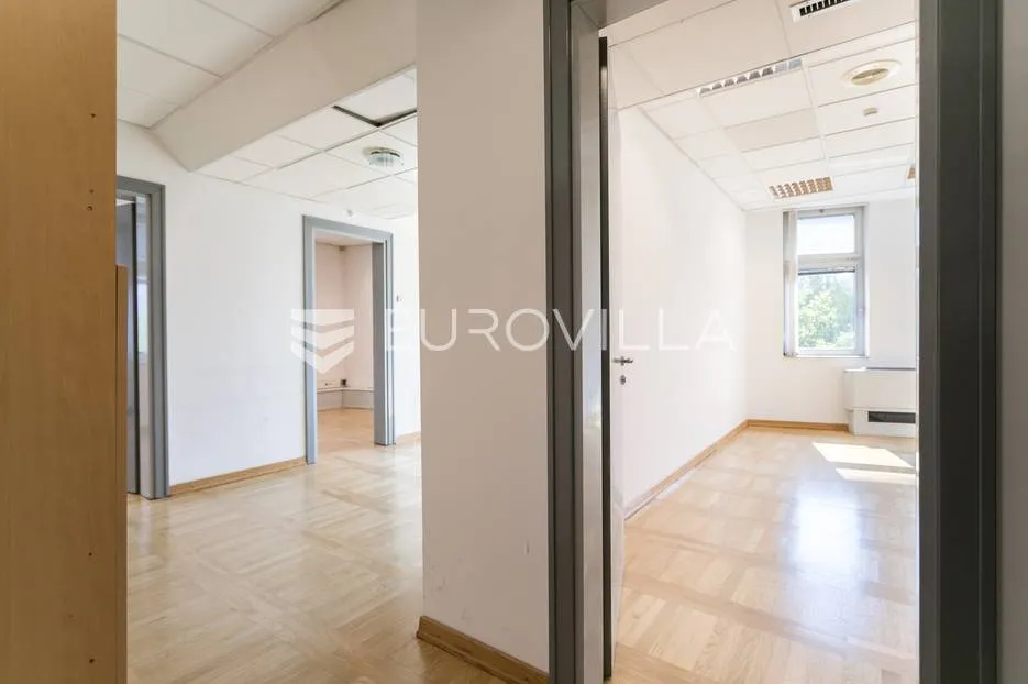 svetice, uredski prostori za zakup 59 m² - slika 2