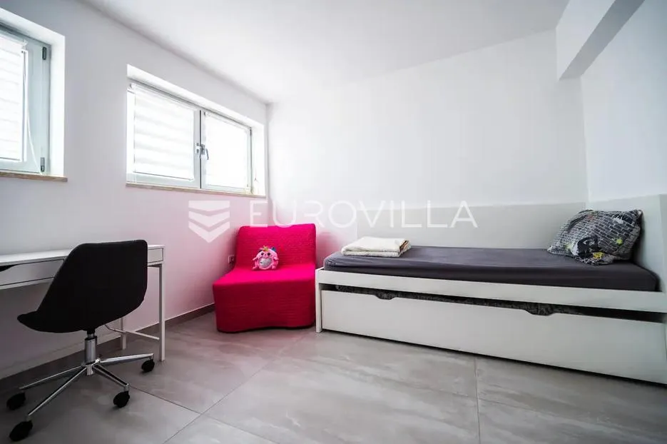 istra, medulin, višesoban penthouse s predivnom terasom i pogledom - slika 25
