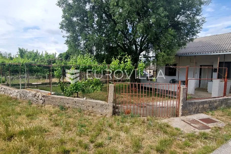 nacionalni park krka, građevinsko zemljište idealno za investiciju (10 000 m2) - slika 15