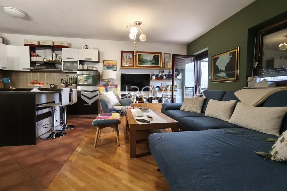 vinkovci, centar, dvosoban stan na izvrsnoj lokaciji u pješačkoj zoni, 78.71 m², 2. kat - slika 6