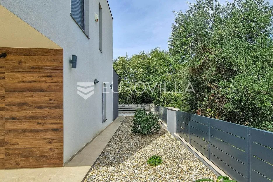 istra, luksuzna villa 276 m² s 4 spavaće sobe, bazenom i pogledom na more - slika 28