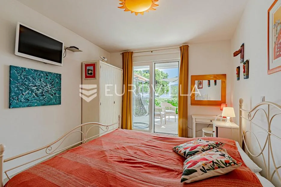 pelješac, viganj, kuća s bazenom i garažom uz more - slika 28