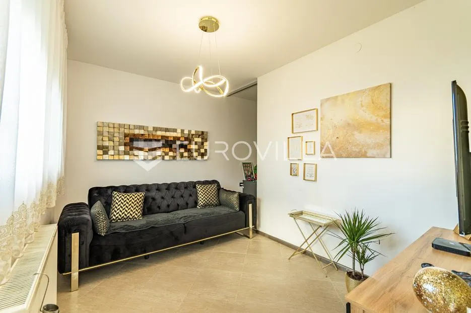 varaždin, banfica, prekrasan trosoban stan površine 60,7 m² - slika 2