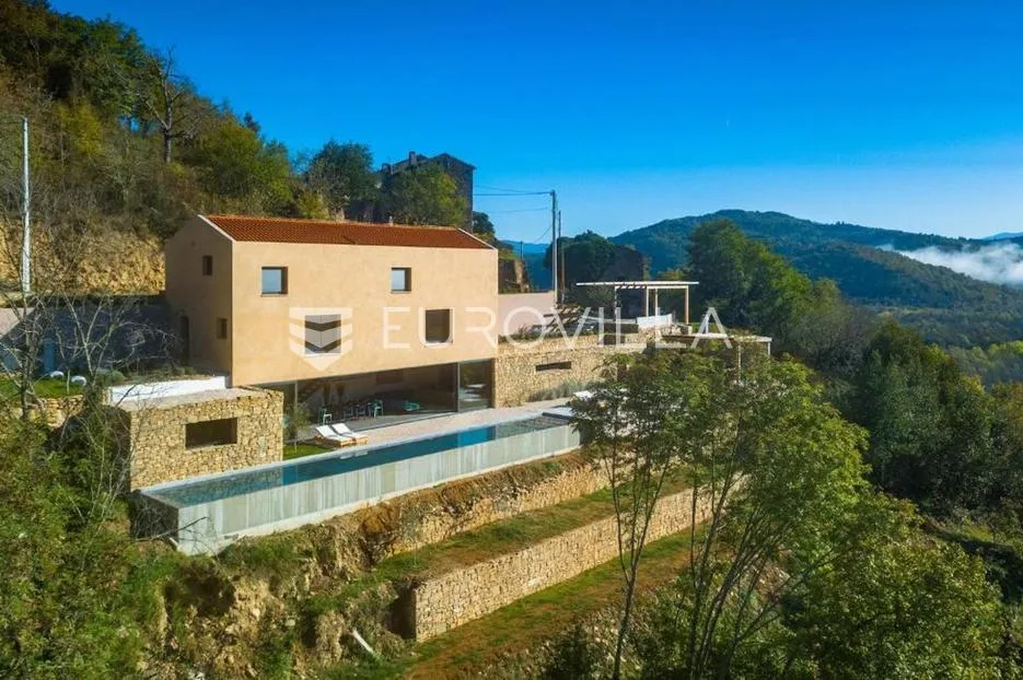 istra, motovun, luksuzna dizajnerska vila s infinity bazenom i panoramskim pogledom - slika 36
