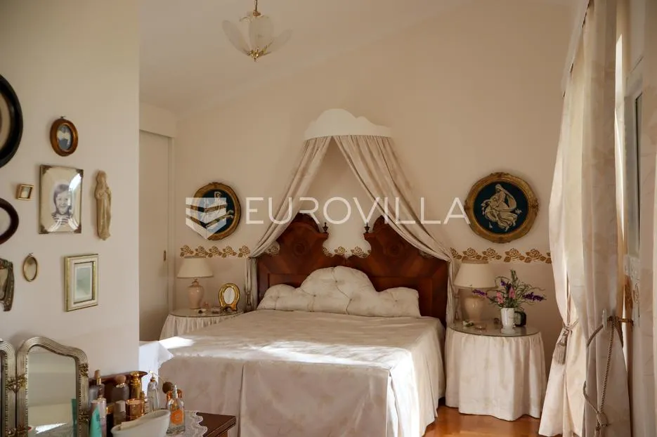 istra, višnjan, namještena vila s okućnicom,jedinstvena lokacija - slika 23