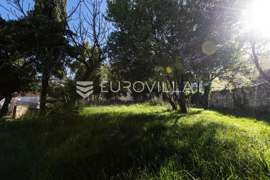 selce, centar, građevinsko zemljište 727 m² na izuzetnoj lokaciji, samo 30 m od mora - slika 7
