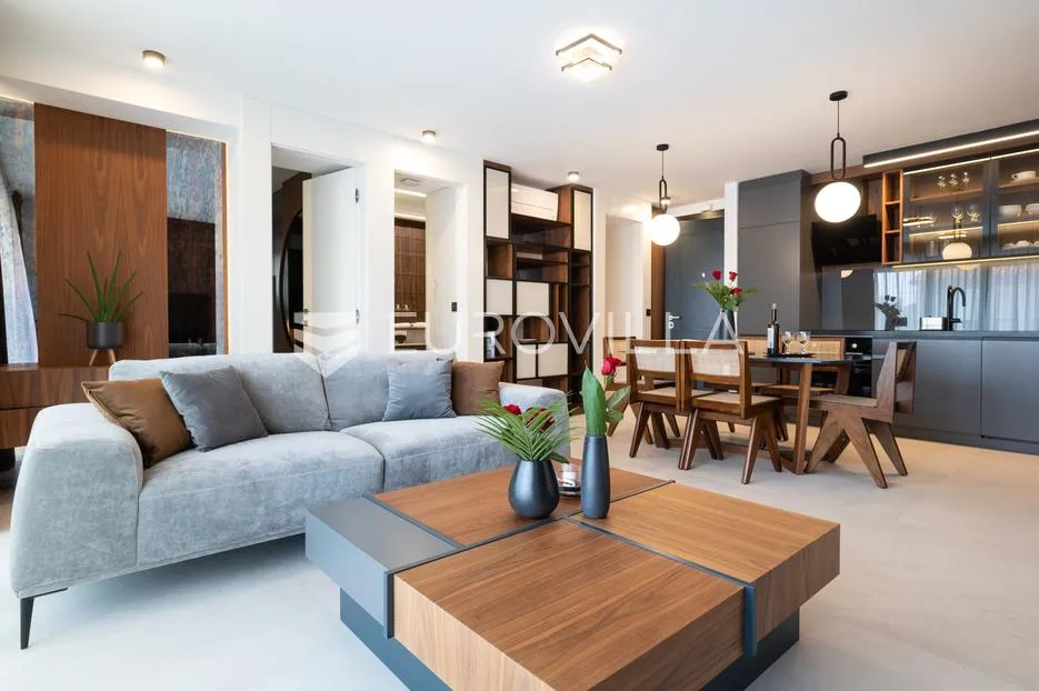 istra, rovinj, dugoročni najam dvosobnog luksuznog stana 76 m² na top lokaciji - slika 2