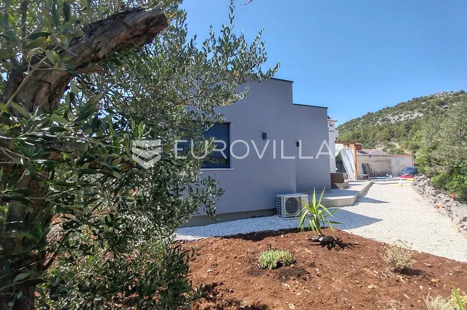 rogoznica, podorljak, novogradnja, moderno uređena kuća s bazenom, 150 m² - slika 25