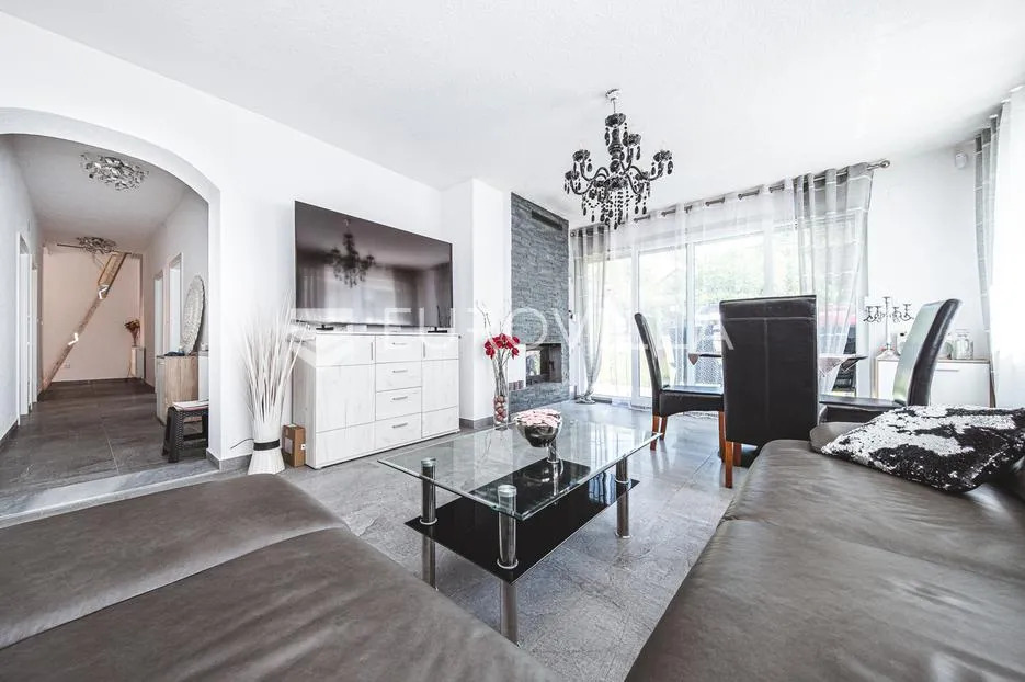 zaprešić, ivanec bistranski, kuća 389.17 m² na zemljištu od 1830 m² - slika 2