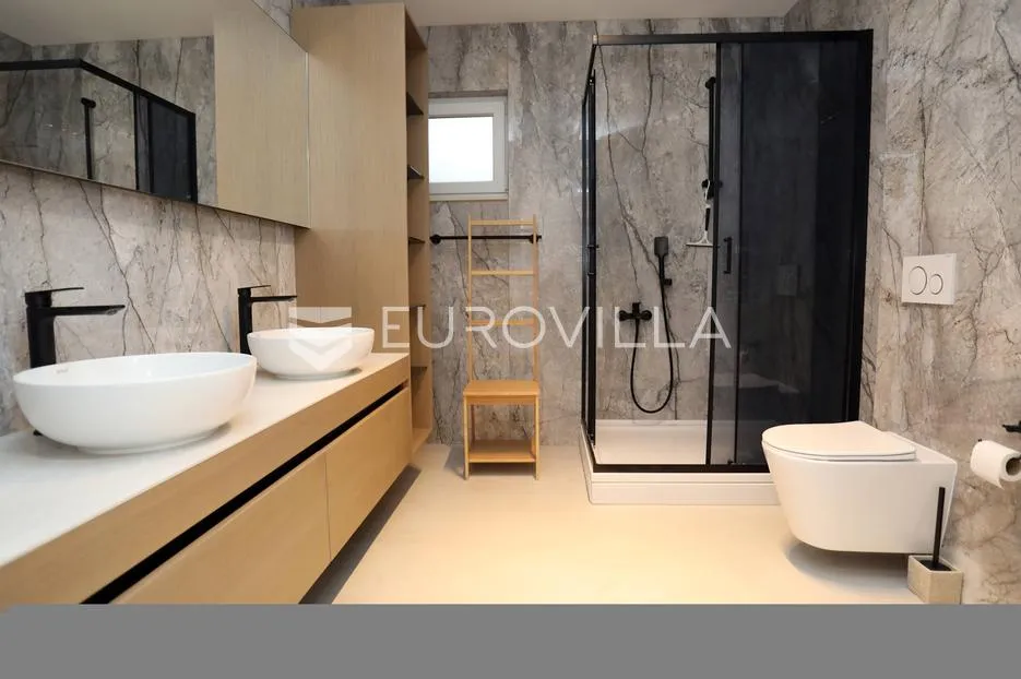 istra, pula, luksuzni penthaus 162 m² s pogledom more na top lokaciji - slika 24