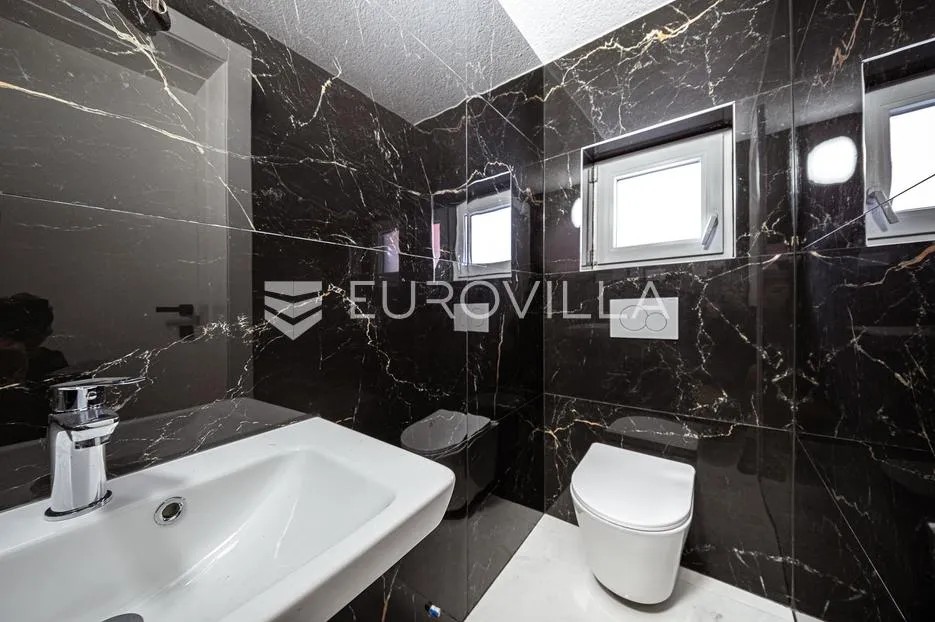 zaprešić, centar, četverosoban stan 160 m² s 4 parkirna mjesta, novogradnja - slika 6