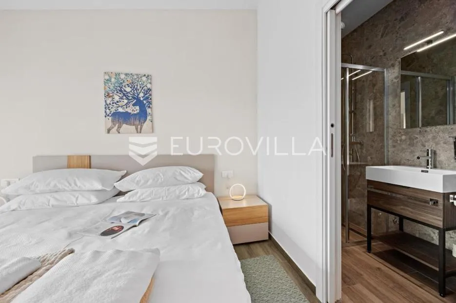 istra, banjole, dvojna vila, prvi red do mora, 244 m² s pogledom na marinu - slika 34