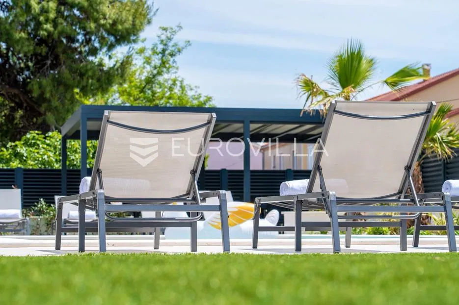 zadar, privlaka, ekskluzivna moderna vila s bazenom i wellness zonom - slika 40