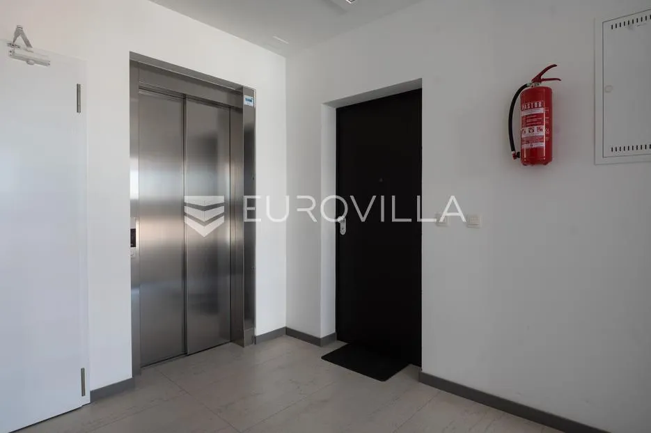 zadar, borik, luksuzan penthouse površine 137,26 m² s terasama na top lokaciji - slika 52