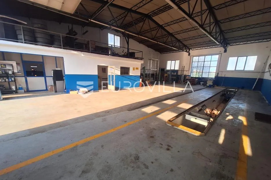 karlovac, turanj, proizvodna hala, skladište 500 m², odlična lokacija - slika 2