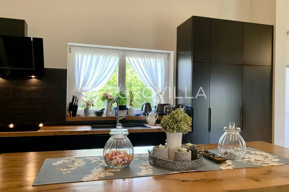 grožnjan, luksuzna vila s prekrasnim pogledom - slika 35