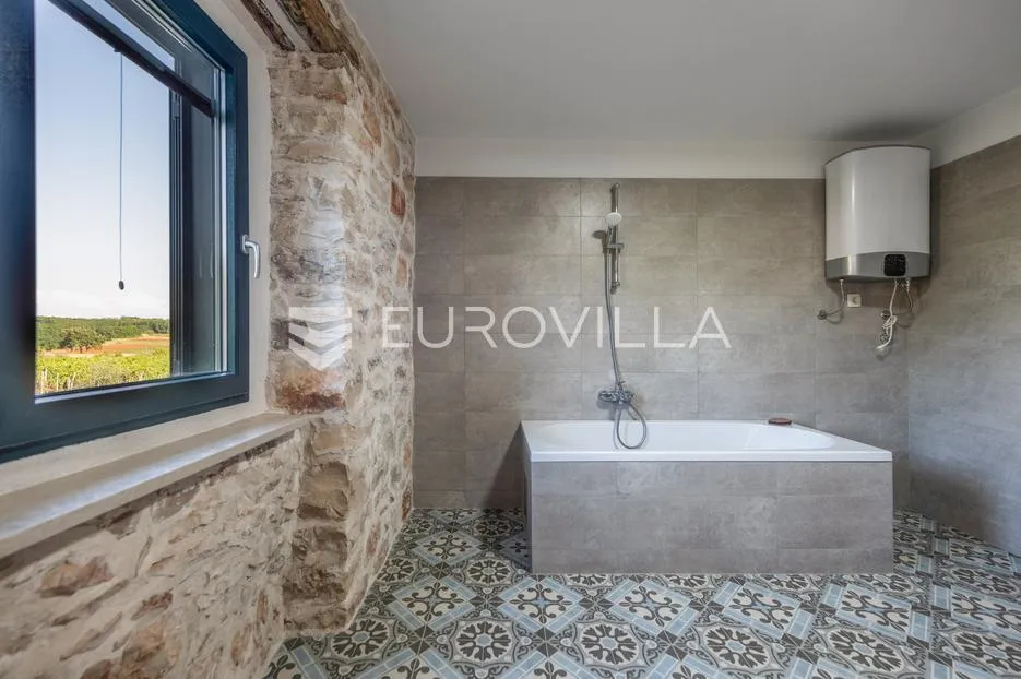istra, umag, autentična istarska kamena kuća 260 m², okružena zelenilom, 1349 m² okućnice - slika 29