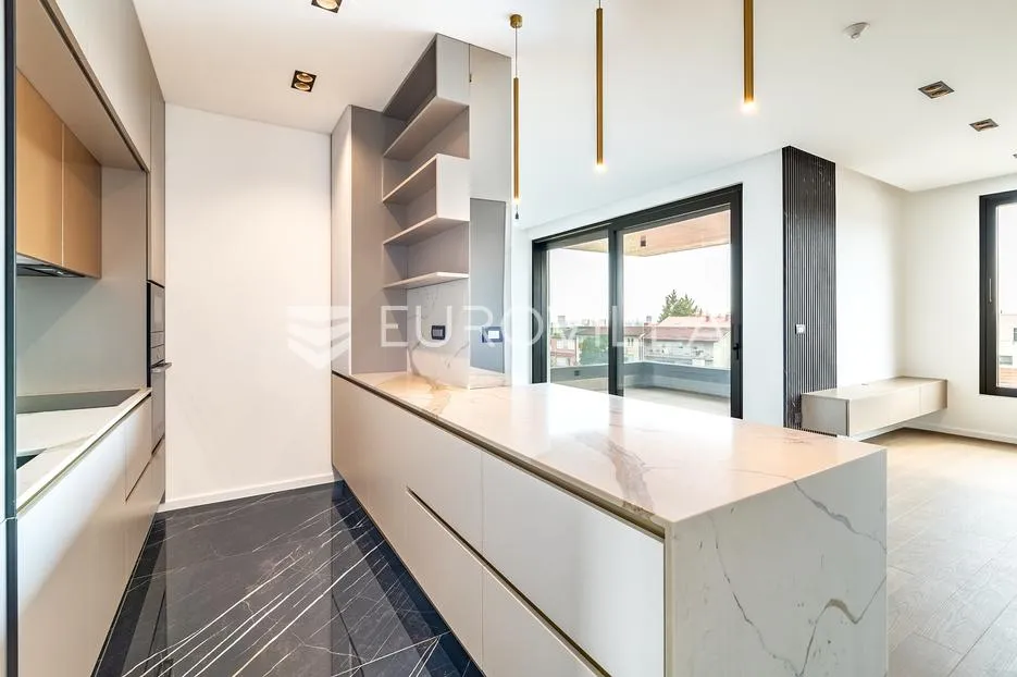 Zagreb, Maksimir, luksuzan peterosoban stan 170 m²