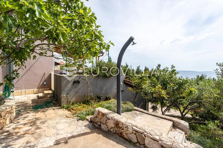 hvar, prekrasna nekretnina na južnoj strani otoka s otvorenim pogledom na more - slika 10