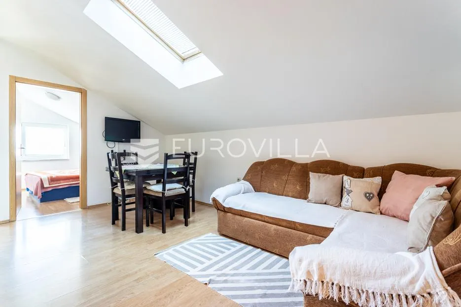 Šibenik, Brodarica, udoban dvosoban stan, 59,85 m²