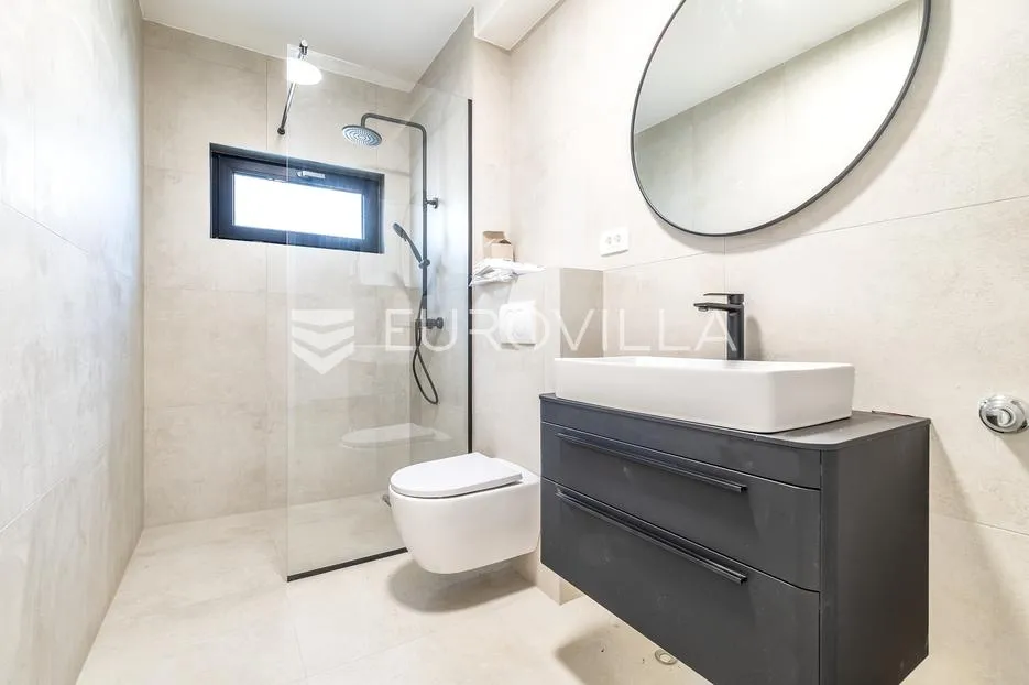 zagreb, ravnice, atraktivan dvosoban stan s balkonom, 62 m² - slika 2