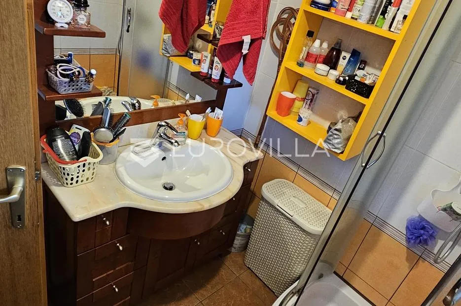generalski stol, vikendica 133 m² s dvorištem od 300 m² - slika 22