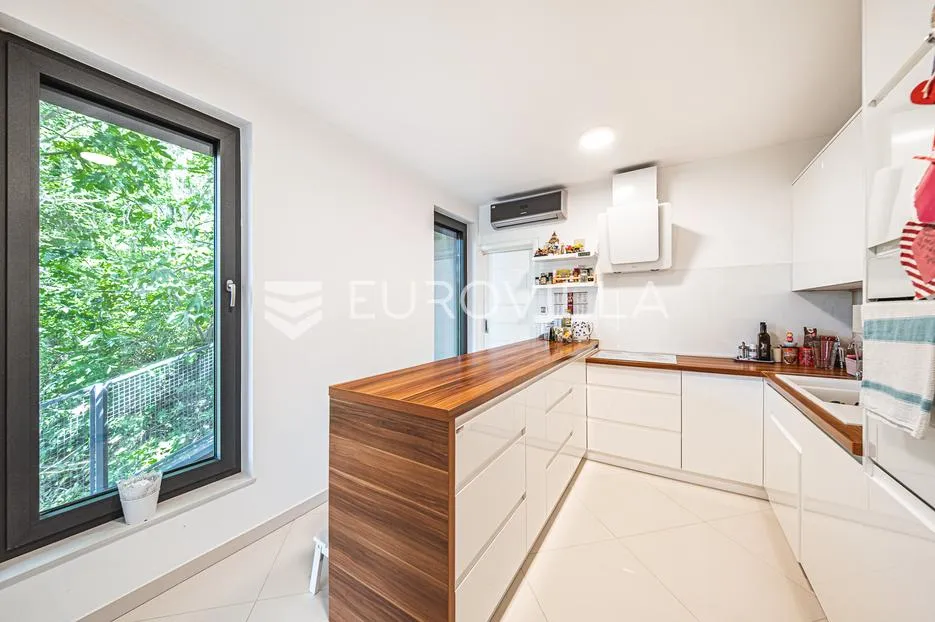 zagreb, vrhovec, moderna obiteljska kuća 419 m² - slika 23