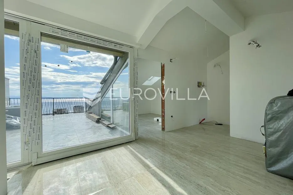 rijeka, banderovo, moderan četverosobni stan 110 m² - slika 7