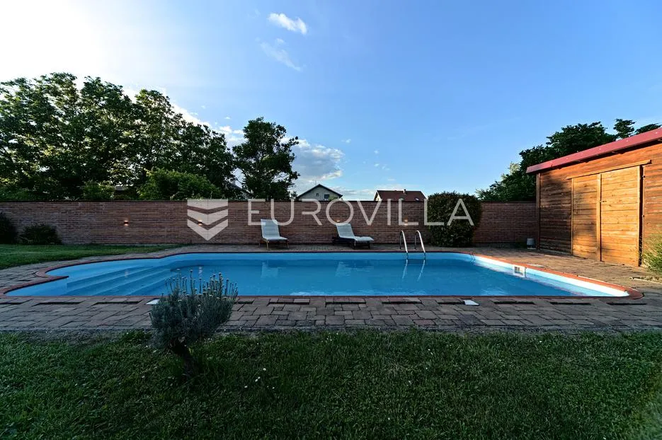 osijek, bilje, četverosobna kuća sa bazenom, 126 m² - slika 32