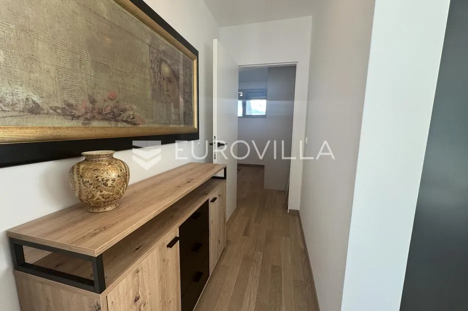 istra, rovinj, moderan stan s dvije spavaće sobe 101 m², vrtom i ograđenim parkirnim mjestom - slika 17