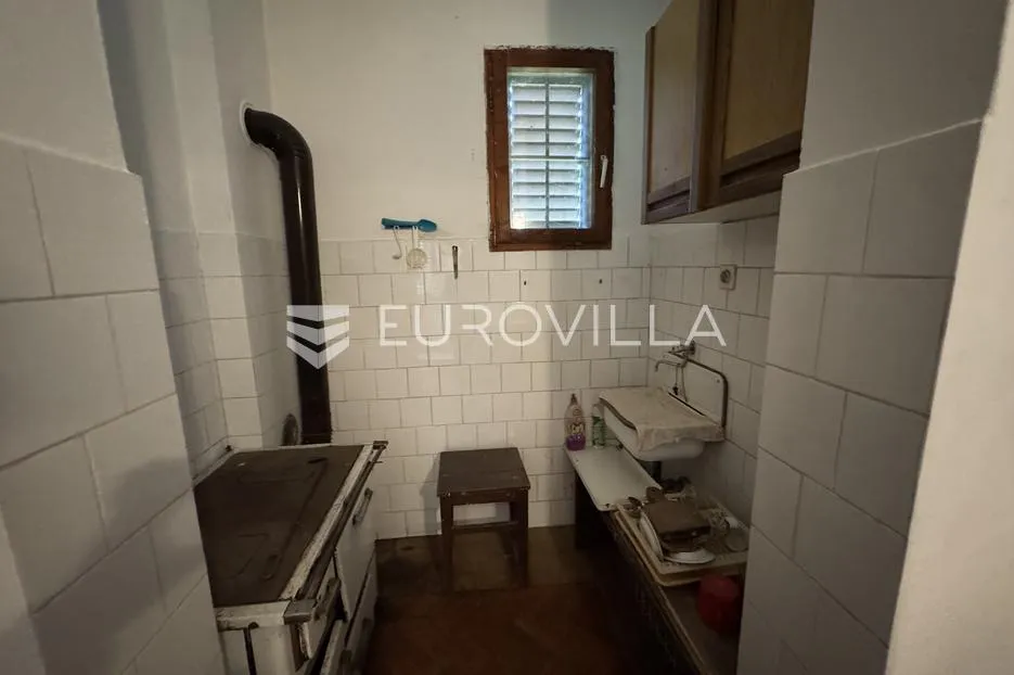 paučje, vikendica 95 m² s velikim potencijalom na zemljištu od 2622 m² - slika 13