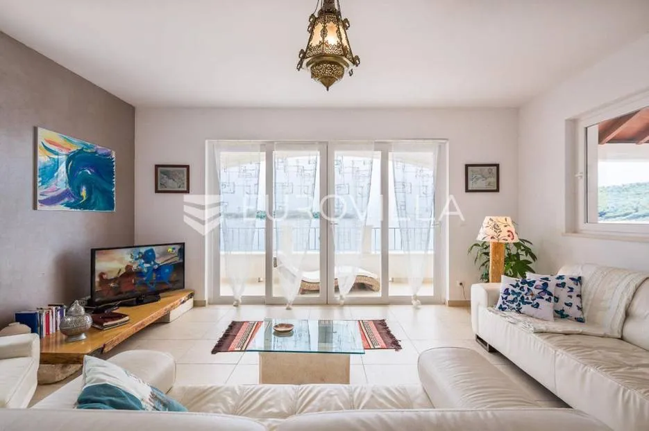 korčula, lijepa kuća u prvom redu do mora, 250m2 - slika 13