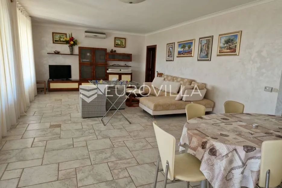 umag, vila prvi red do mora - slika 17