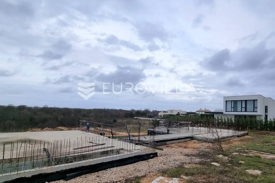 bale, atraktivno građevinsko zemljište 1295 m2 sa svim dozvolama - slika 22