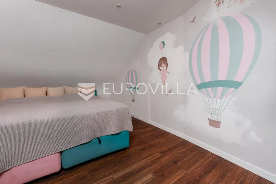 matulji, penthouse peterosobni dvoetažni stan160 m², terasa 130 m² i privatna okućnica 250 m² - slika 25