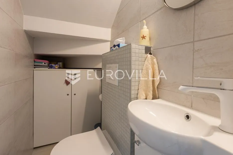 istra, tar, kamena vila s bazenom - slika 33