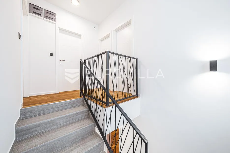 zagreb, rudeš, novogradnja, četverosobni stan nkp 110 m2 - slika 13