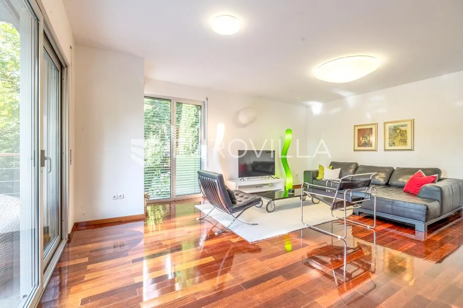 Zagreb, Vrhovec, luksuzan četverosoban stan 135 m²