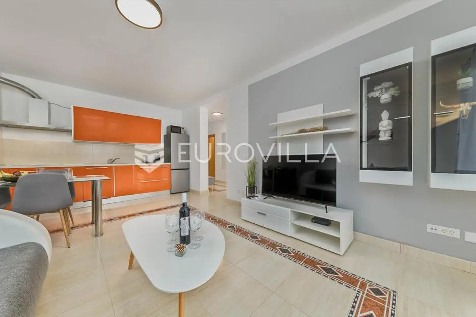 selce, zimski najam, prostrani dvosobni apartman površine 75 m² s pogledom na more - slika 3