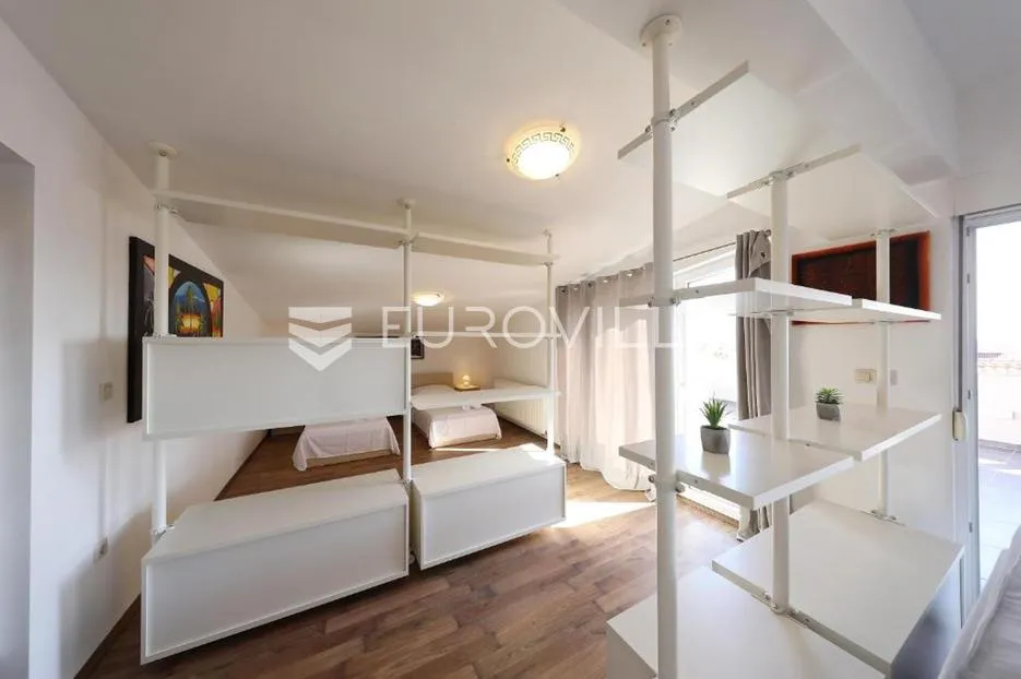 zadar, privlaka, prekrasna villa s velikim potencijalom - slika 17