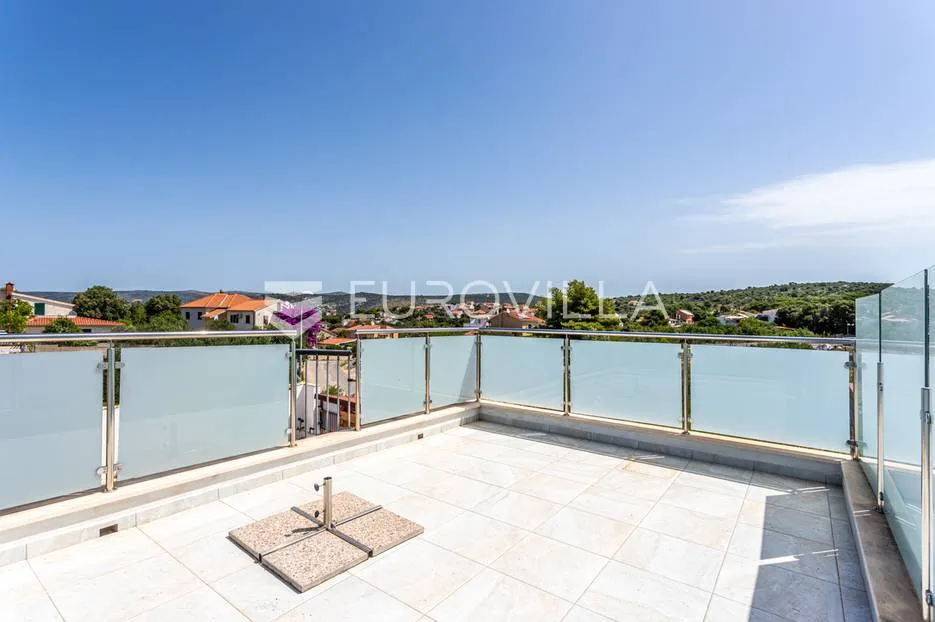 ražanj, mediteranska kuća s uređenom okućnicom, 150m od mora - slika 48