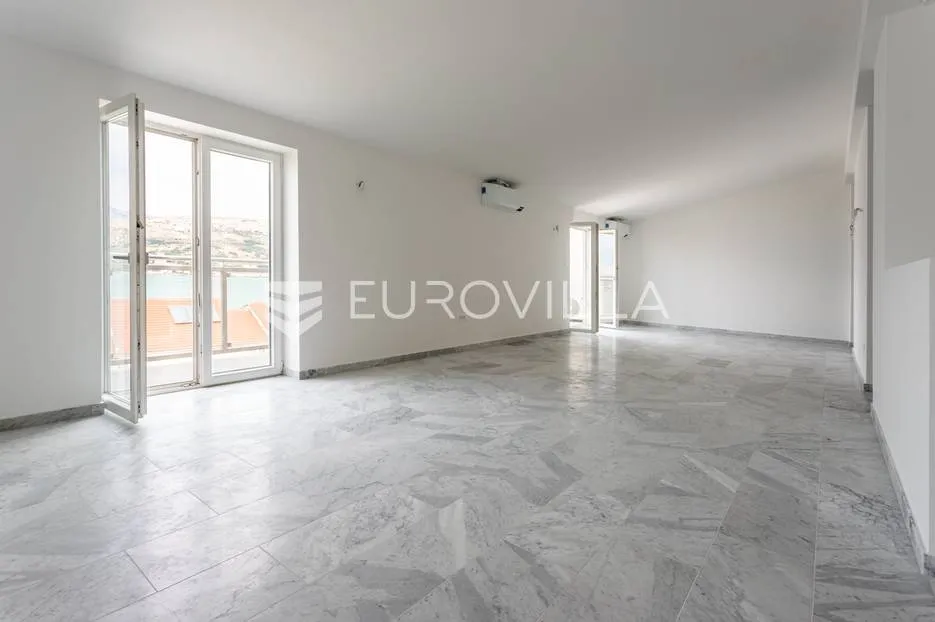 pag, četverosoban penthouse s5 nkp 160 m2, uz more novogradnja! - slika 3