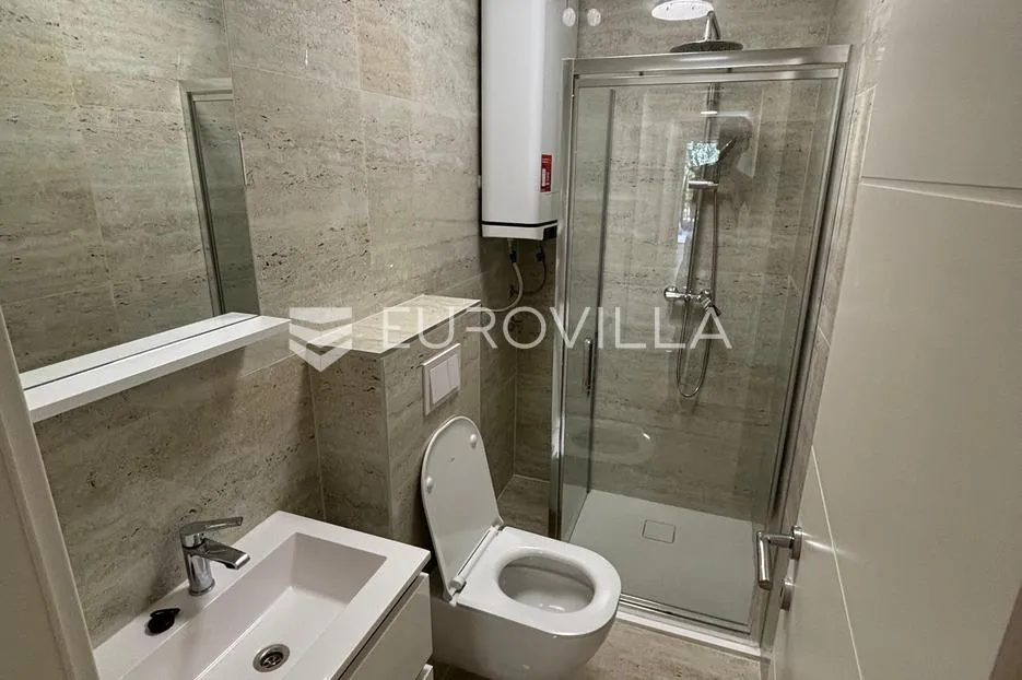 pelješac, orebić, novouređeni apartmani u centru mjesta - slika 10