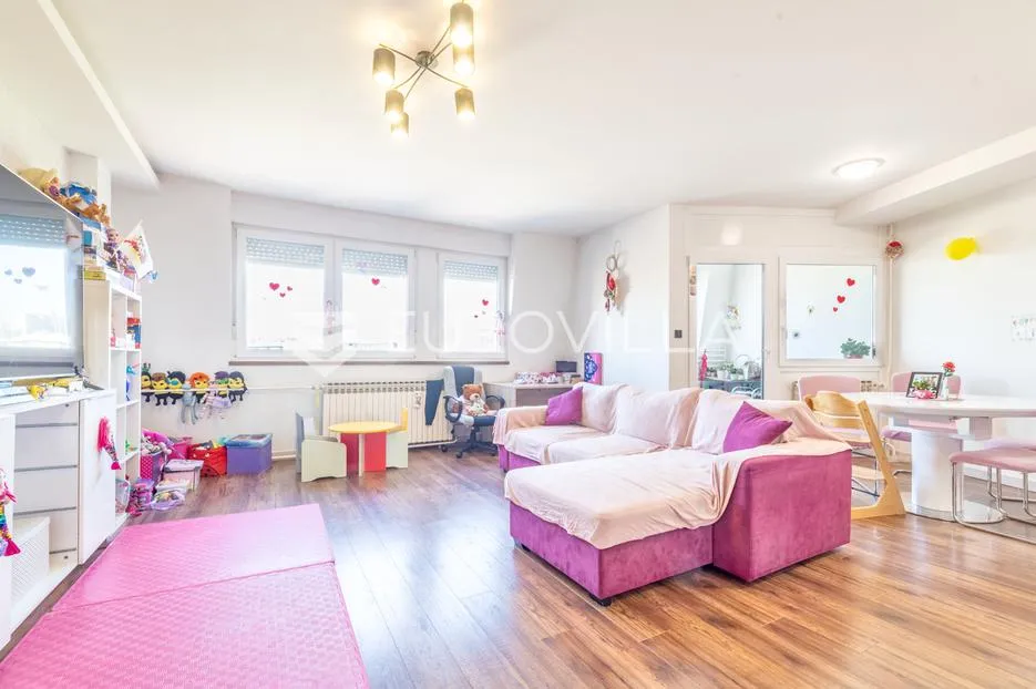 Zagreb, JARUN, dvosoban stan na idealnoj lokaciji, 68 m2