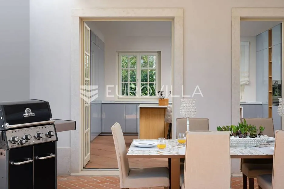 vabriga, raskošna vila od 302 m2 sa prekrasnim vrtom - slika 19