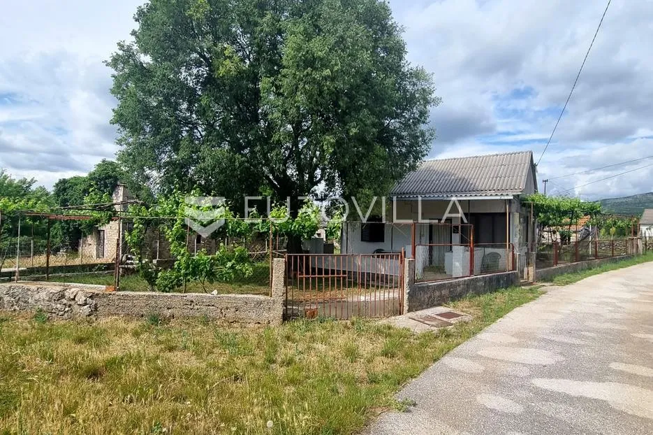 nacionalni park krka, građevinsko zemljište idealno za investiciju (10 000 m2) - slika 9